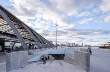 BIM建筑|阿姆斯特丹出现水下自行车停车场-BIM建筑网