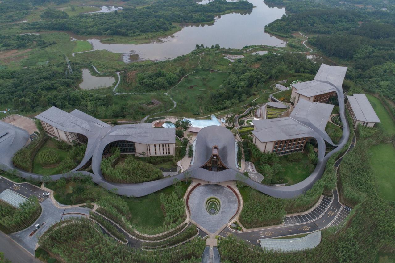 BIM建筑|“龙脊”- 地中海黑龙滩度假酒店 / AIM ARCHITECTURE BIM建筑|“龙脊”- 地中海黑龙滩度假酒店 / AIM ARCHITECTURE