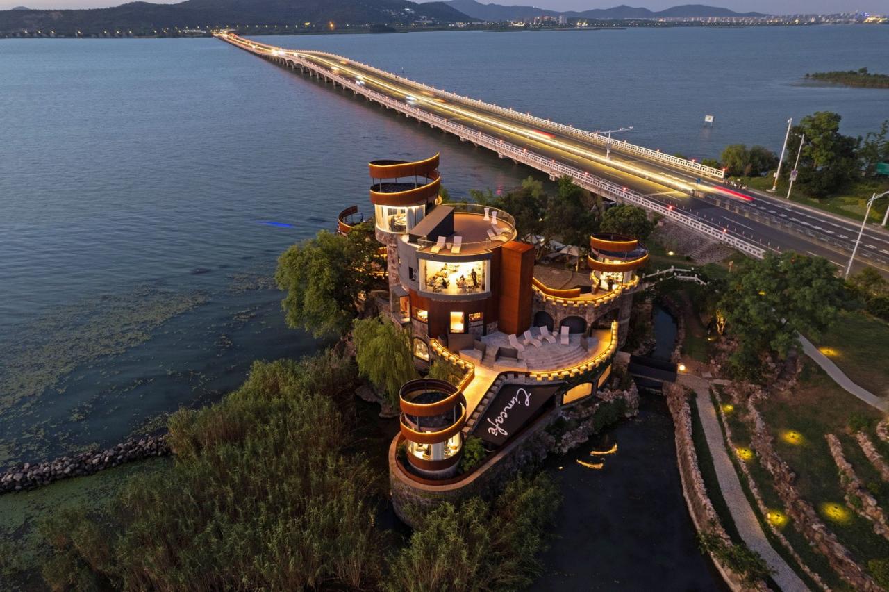 BIM建筑|太湖度假区凤凰台改造 / 平介设计 BIM建筑|太湖度假区凤凰台改造 / 平介设计