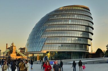 BIM建筑|晋斯勒将改建福斯特设计的市政厅-BIM建筑网