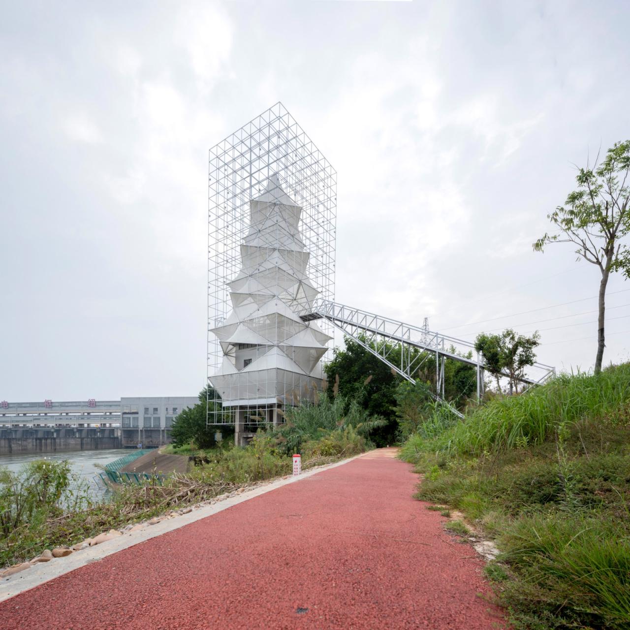 BIM建筑|人造树 / 有限设计工作室 BIM建筑|人造树 / 有限设计工作室