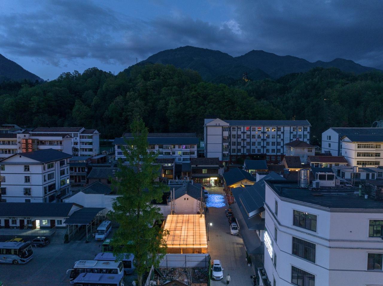 BIM建筑|留坝老街红砖公厕 / 尌林建筑设计事务所 BIM建筑|留坝老街红砖公厕 / 尌林建筑设计事务所