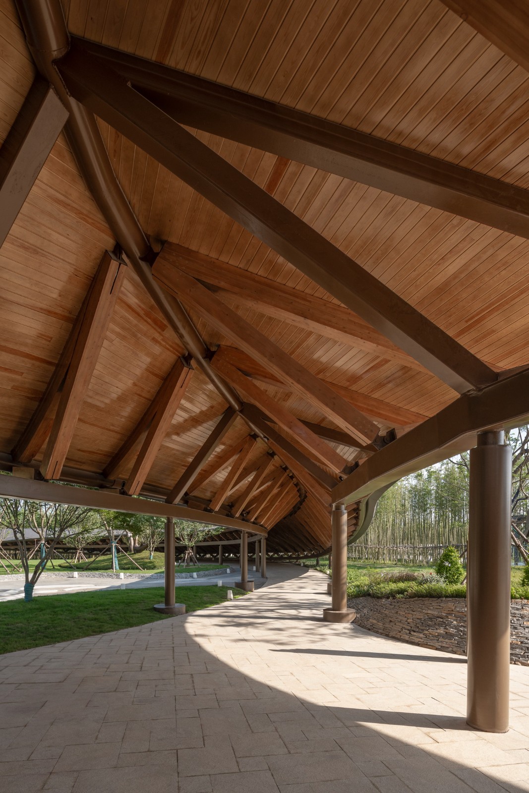 BIM建筑|“龙脊”- 地中海黑龙滩度假酒店 / AIM ARCHITECTURE BIM建筑|“龙脊”- 地中海黑龙滩度假酒店 / AIM ARCHITECTURE