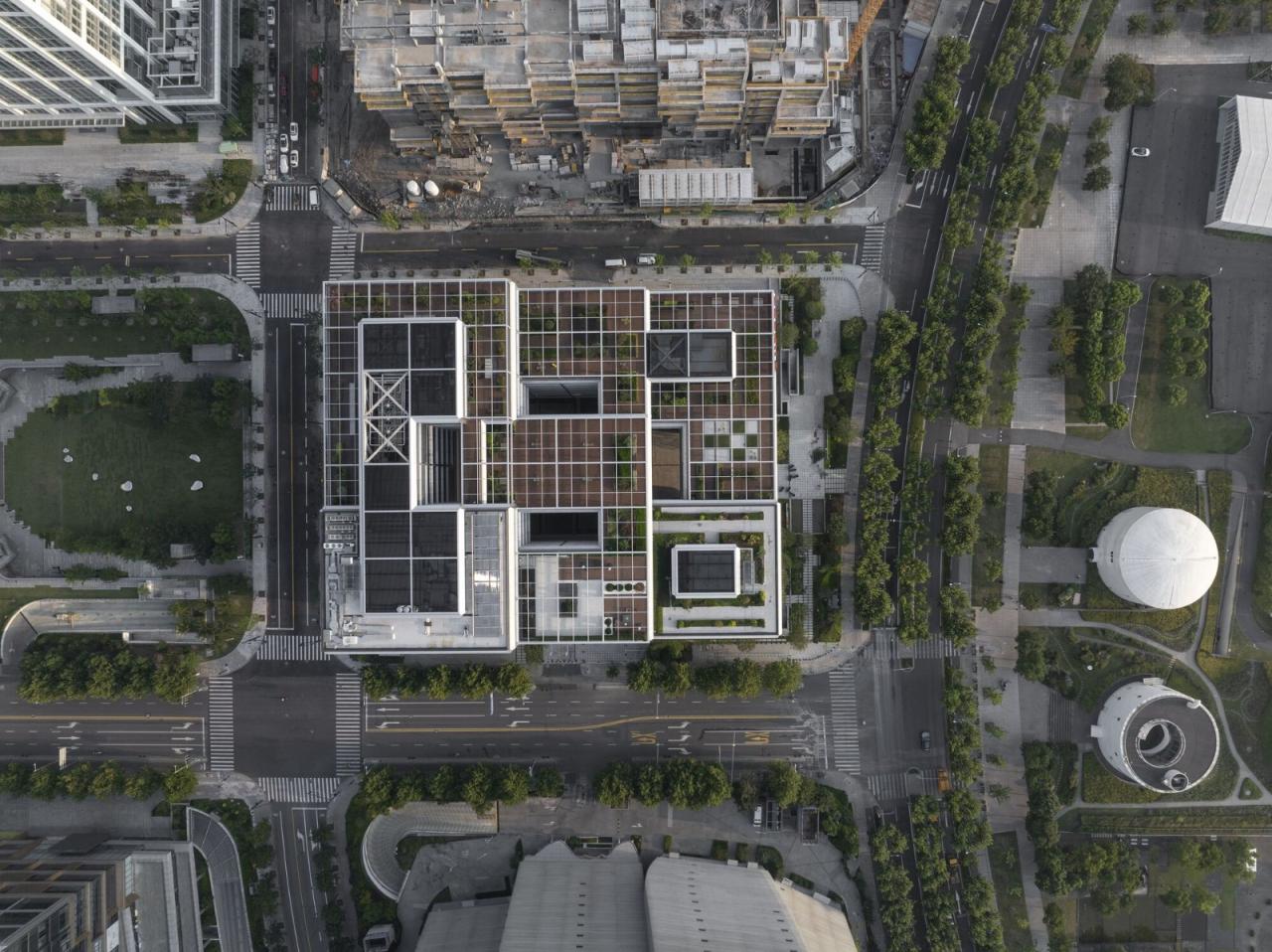 BIM建筑|阿里巴巴上海园区 / Foster + Partners BIM建筑|阿里巴巴上海园区 / Foster + Partners