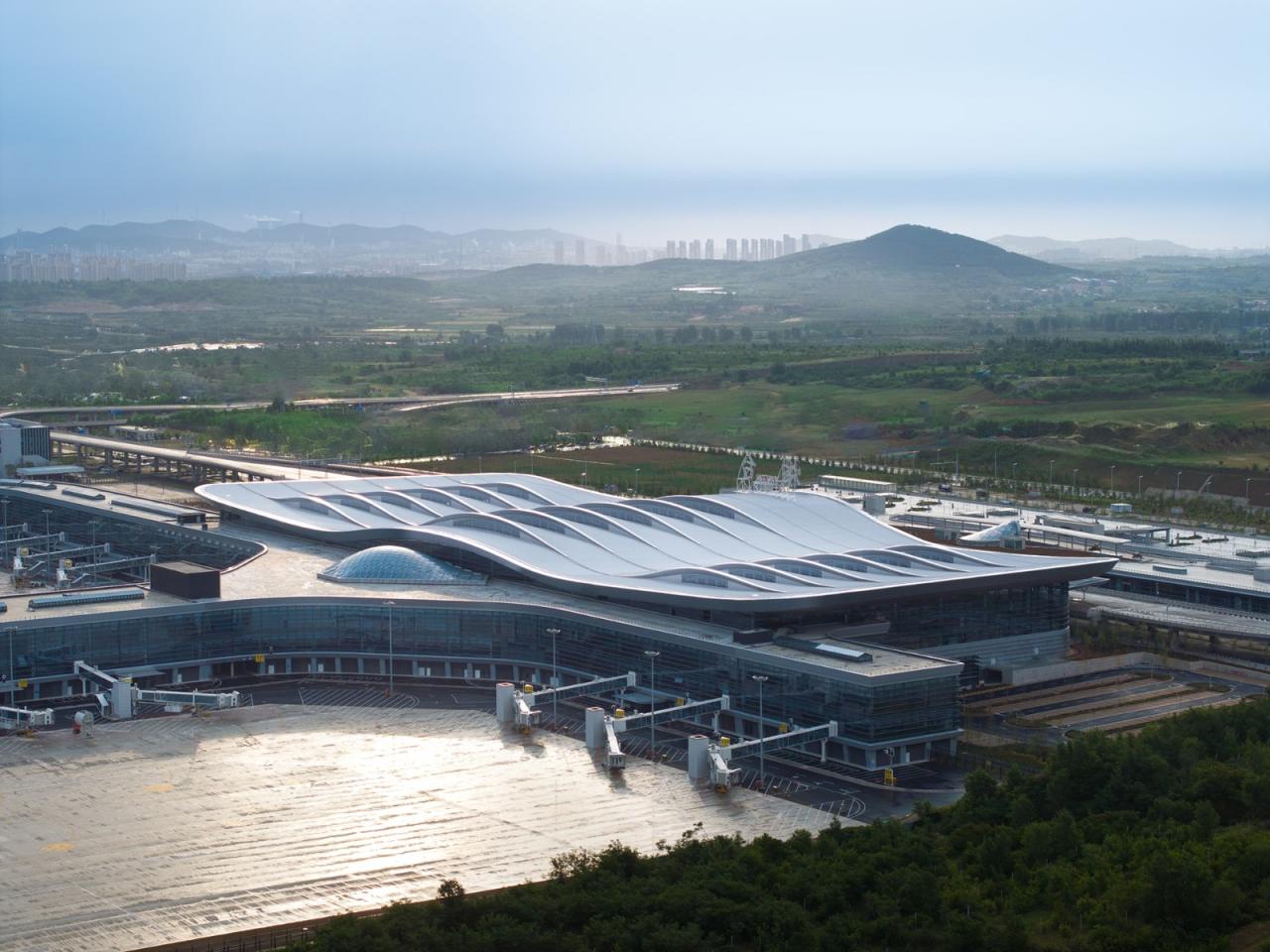 BIM建筑|烟台蓬莱国际机场二期 / 中国建筑西南设计研究院有限公司 BIM建筑|烟台蓬莱国际机场二期 / 中国建筑西南设计研究院有限公司