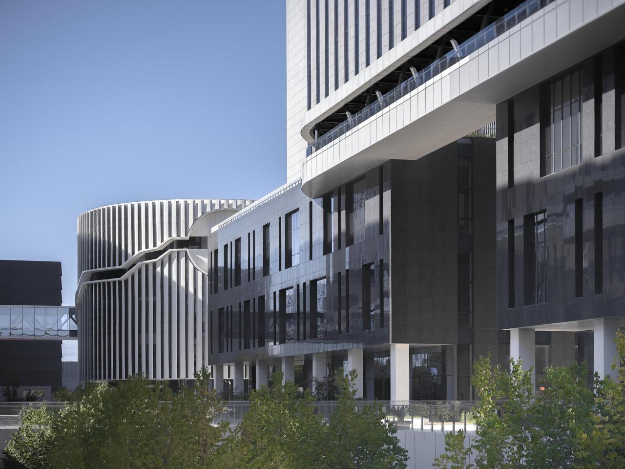 BIM建筑|北京亦庄细胞治疗研发中试基地 / 北京市工业设计研究院 BIM建筑|北京亦庄细胞治疗研发中试基地 / 北京市工业设计研究院