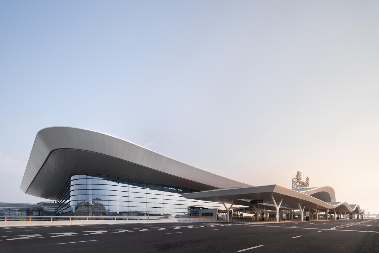 BIM建筑|烟台蓬莱国际机场二期 / 中国建筑西南设计研究院有限公司 BIM建筑|烟台蓬莱国际机场二期 / 中国建筑西南设计研究院有限公司