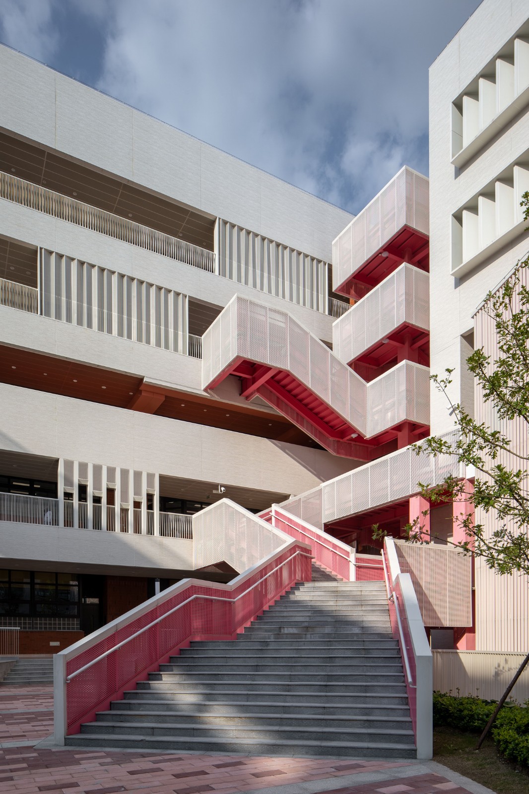 BIM建筑|乐活学园:上海青浦兰生学校 / 上海华都建筑规划设计有限公司 BIM建筑|乐活学园:上海青浦兰生学校 / 上海华都建筑规划设计有限公司