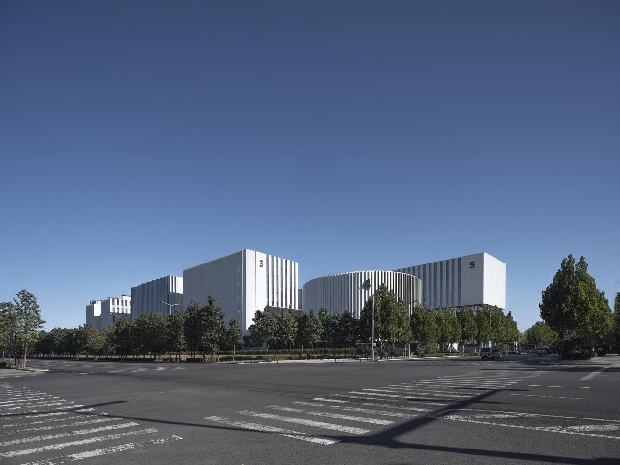 BIM建筑|北京亦庄细胞治疗研发中试基地 / 北京市工业设计研究院 BIM建筑|北京亦庄细胞治疗研发中试基地 / 北京市工业设计研究院