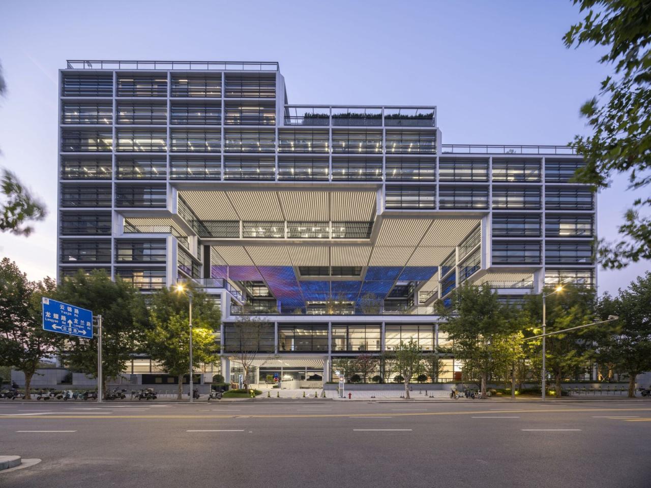 BIM建筑|阿里巴巴上海园区 / Foster + Partners BIM建筑|阿里巴巴上海园区 / Foster + Partners