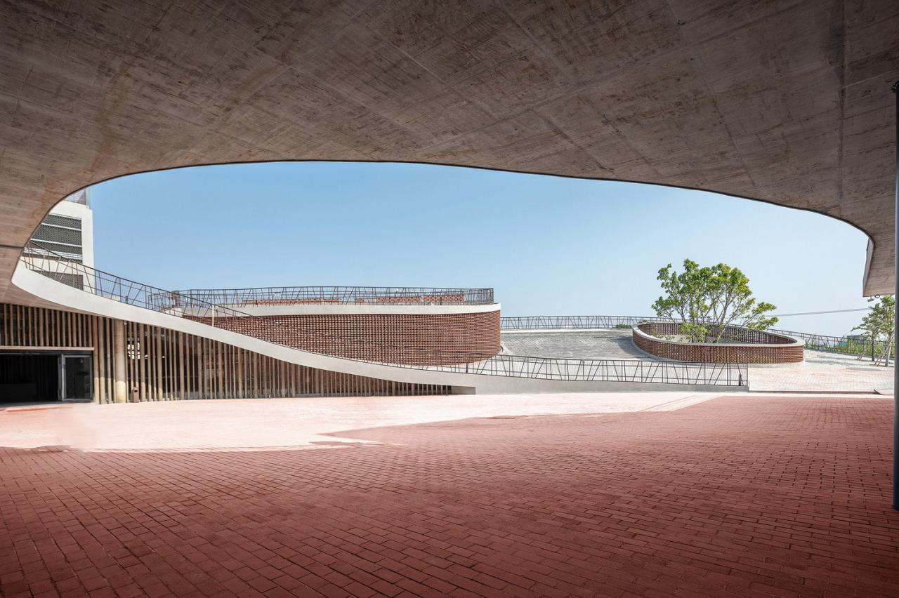 BIM建筑|改造、加建与扩建,江门市乡村振兴培训中心 / 华南理工大学建筑设计研究院 BIM建筑|改造、加建与扩建,江门市乡村振兴培训中心 / 华南理工大学建筑设计研究院