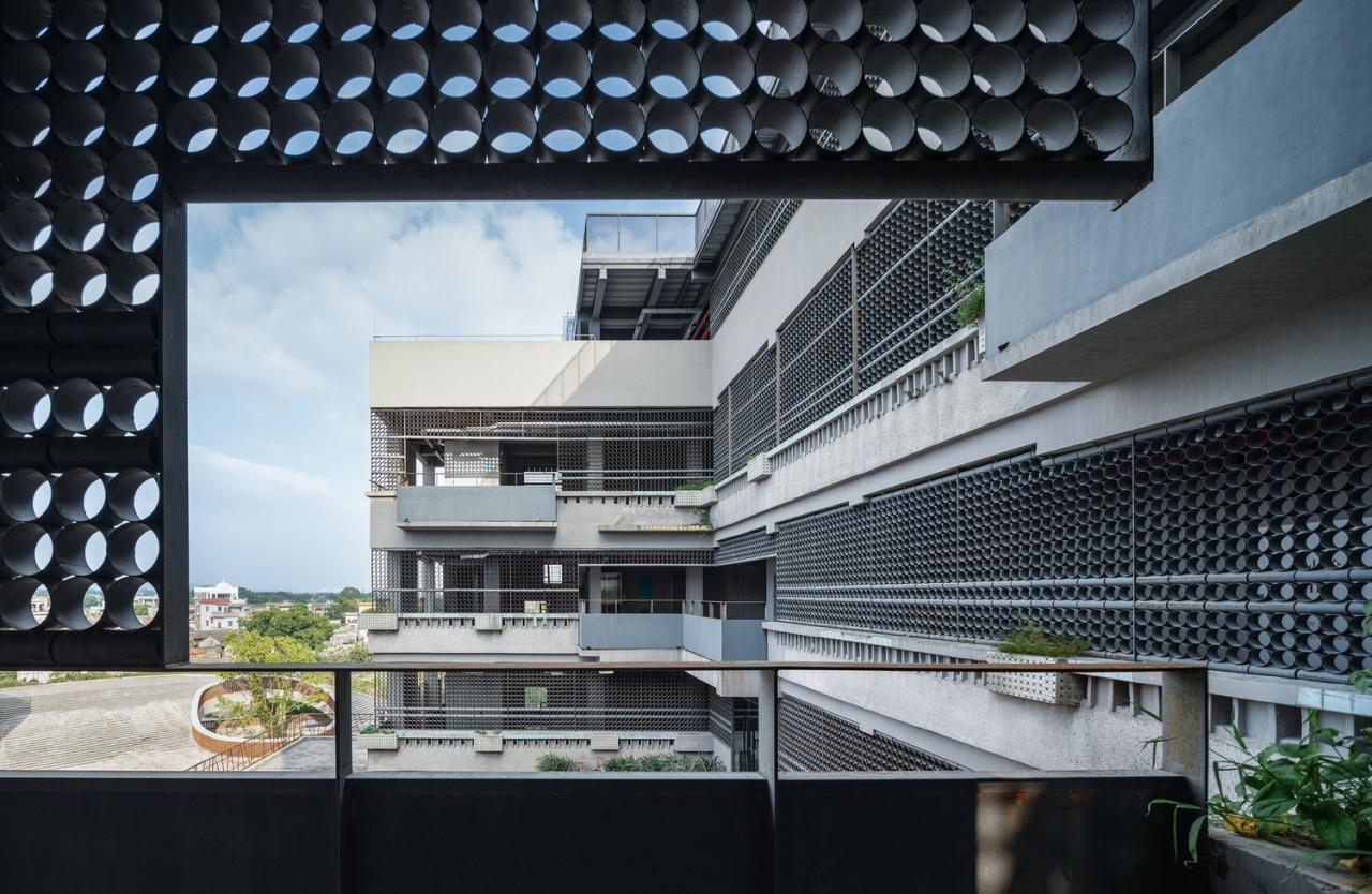 BIM建筑|改造、加建与扩建,江门市乡村振兴培训中心 / 华南理工大学建筑设计研究院 BIM建筑|改造、加建与扩建,江门市乡村振兴培训中心 / 华南理工大学建筑设计研究院