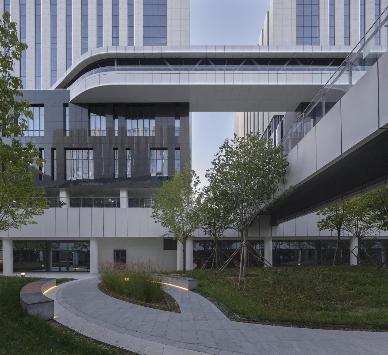 BIM建筑|北京亦庄细胞治疗研发中试基地 / 北京市工业设计研究院 BIM建筑|北京亦庄细胞治疗研发中试基地 / 北京市工业设计研究院