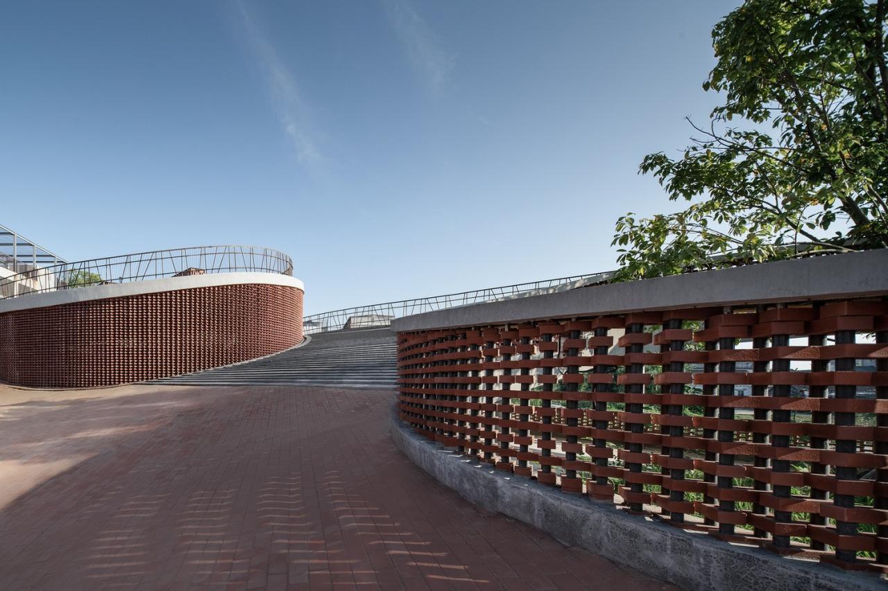 BIM建筑|改造、加建与扩建,江门市乡村振兴培训中心 / 华南理工大学建筑设计研究院 BIM建筑|改造、加建与扩建,江门市乡村振兴培训中心 / 华南理工大学建筑设计研究院