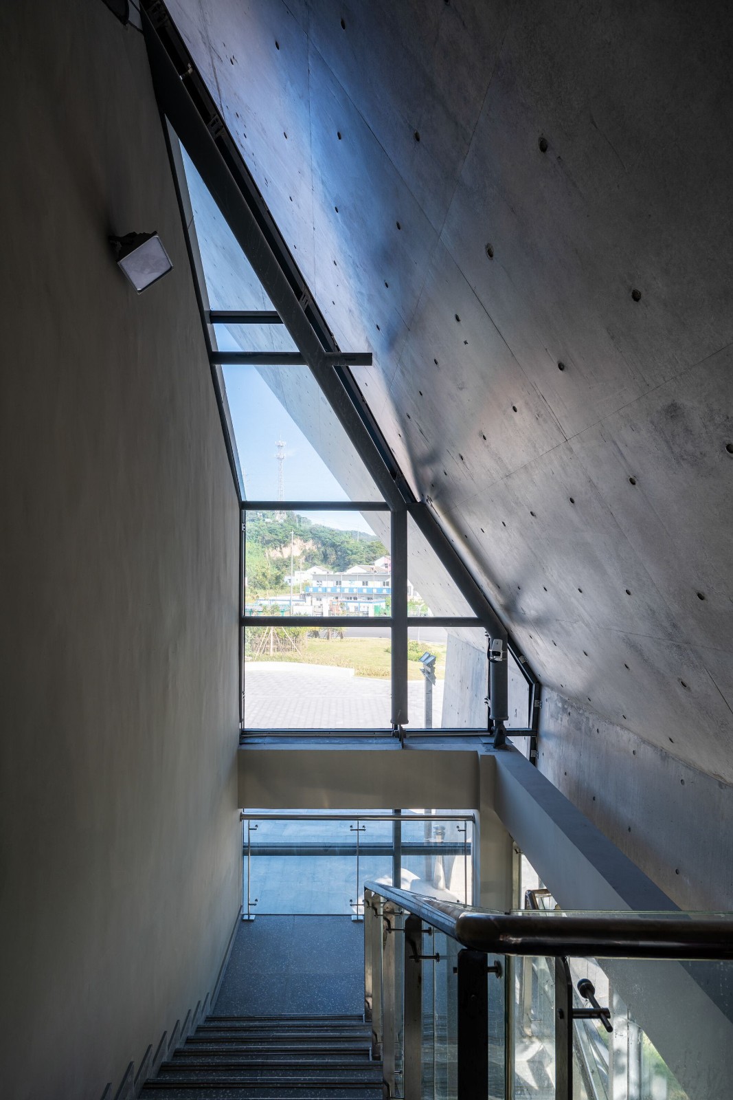 BIM建筑|虾峙客运站 / 致正建筑工作室 BIM建筑|虾峙客运站 / 致正建筑工作室