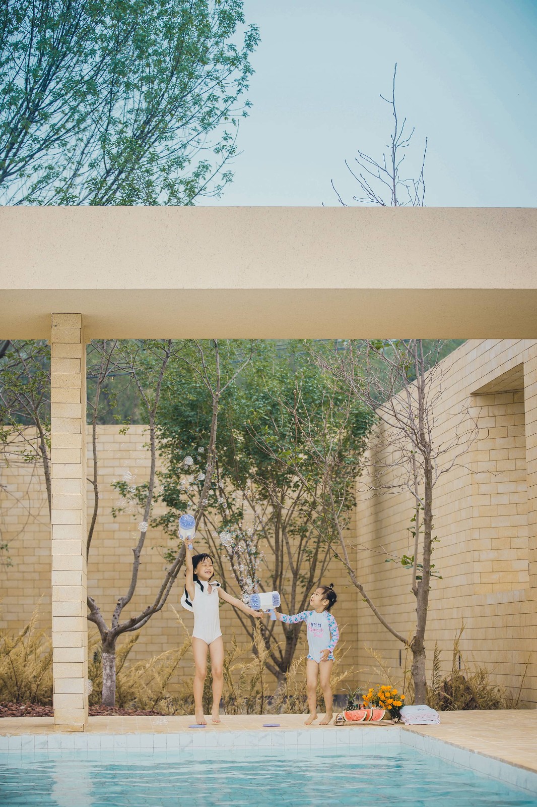 BIM建筑|ARVO 16:30酒店: 接住光影草木的城堡 / 大料建筑 BIM建筑|ARVO 16:30酒店: 接住光影草木的城堡 / 大料建筑
