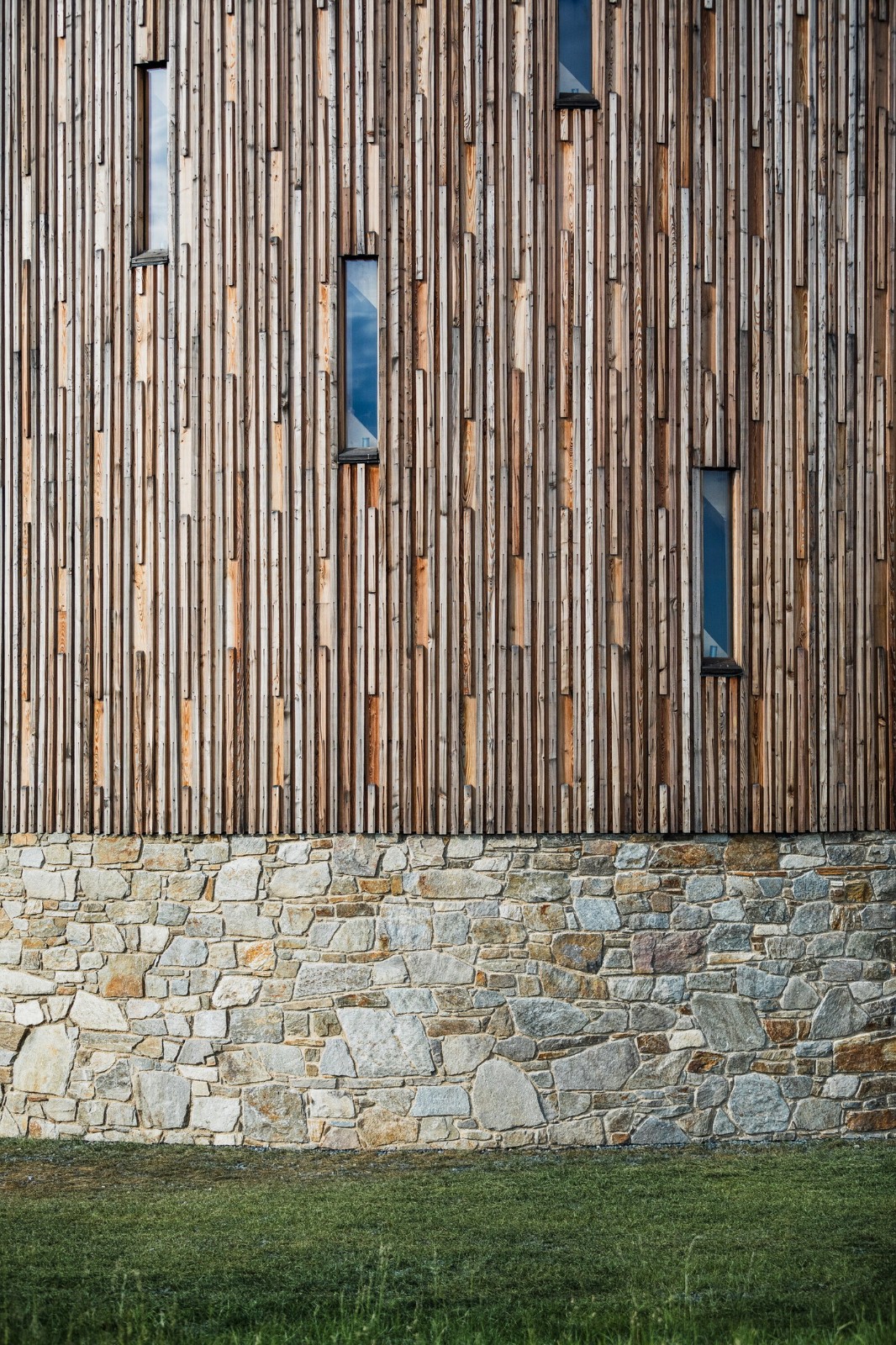 BIM建筑|Nesvačilka 圣母教堂 / RCNKSK BIM建筑|Nesvačilka 圣母教堂 / RCNKSK