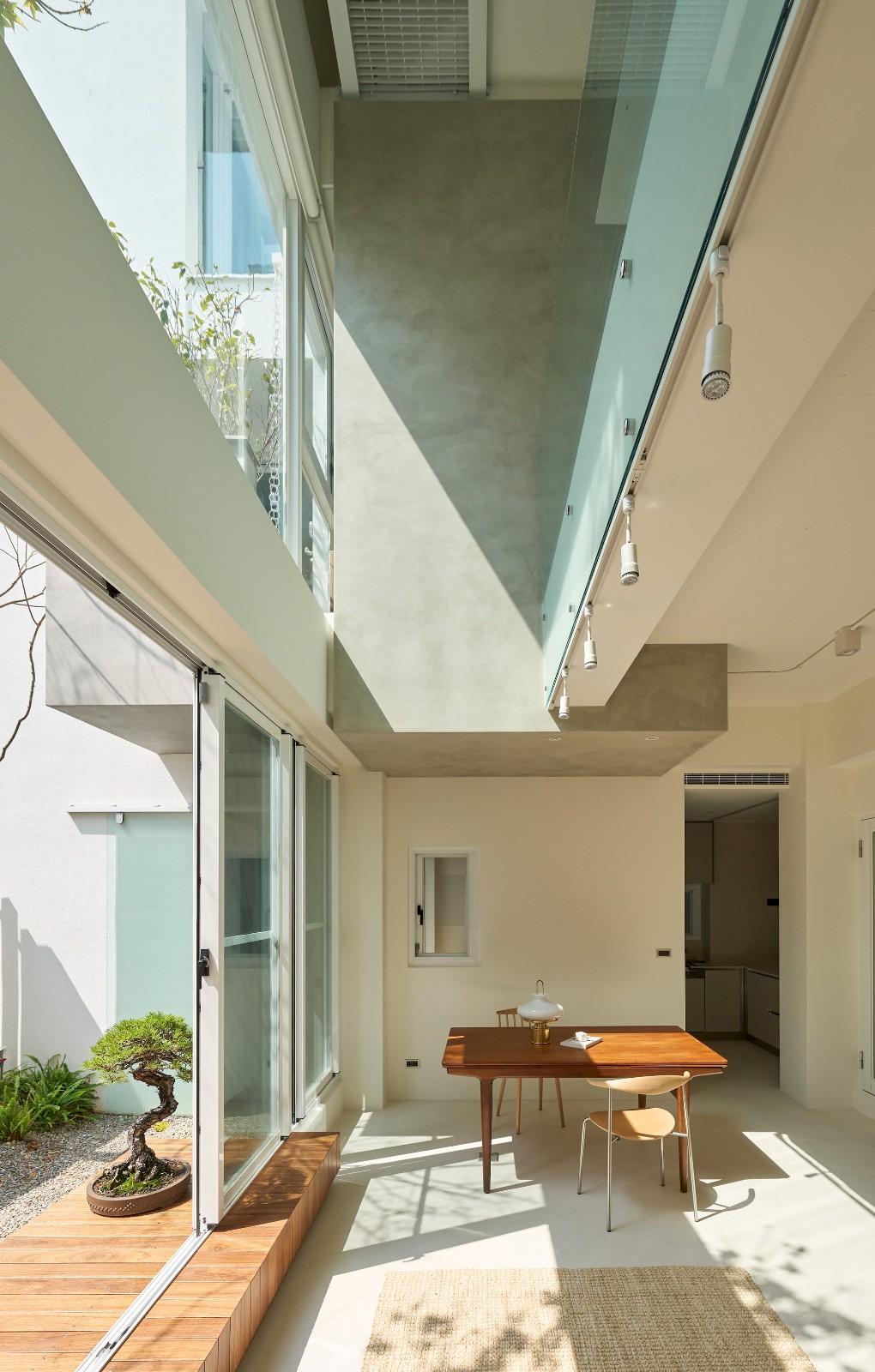 BIM建筑|山谷之家 / Soar Design Studio + Ray Architects BIM建筑|山谷之家 / Soar Design Studio + Ray Architects