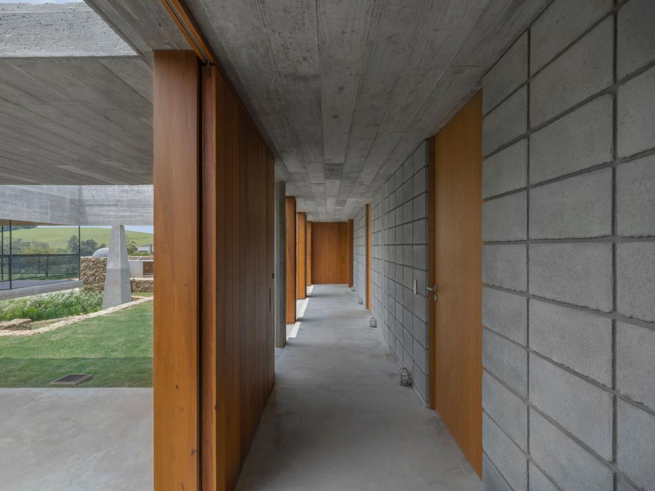BIM建筑|若阿诺波利斯小屋 / Vão BIM建筑|若阿诺波利斯小屋 / Vão