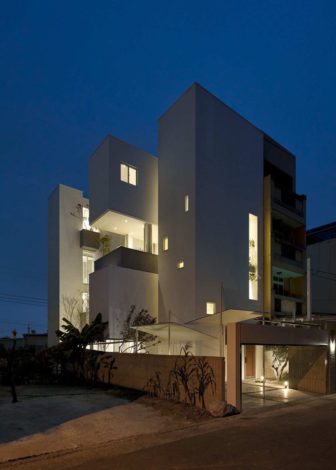 BIM建筑|山谷之家 / Soar Design Studio + Ray Architects BIM建筑|山谷之家 / Soar Design Studio + Ray Architects