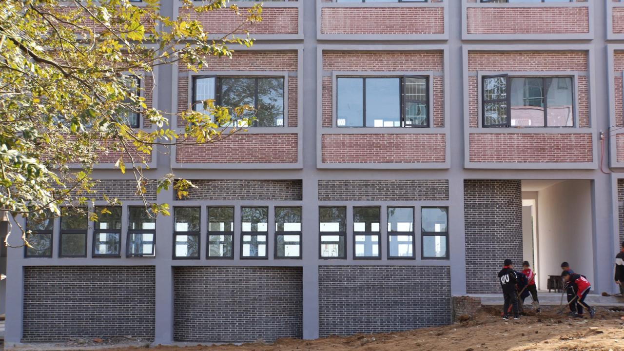 BIM建筑|沿江乡村学校 / DOMAT BIM建筑|沿江乡村学校 / DOMAT