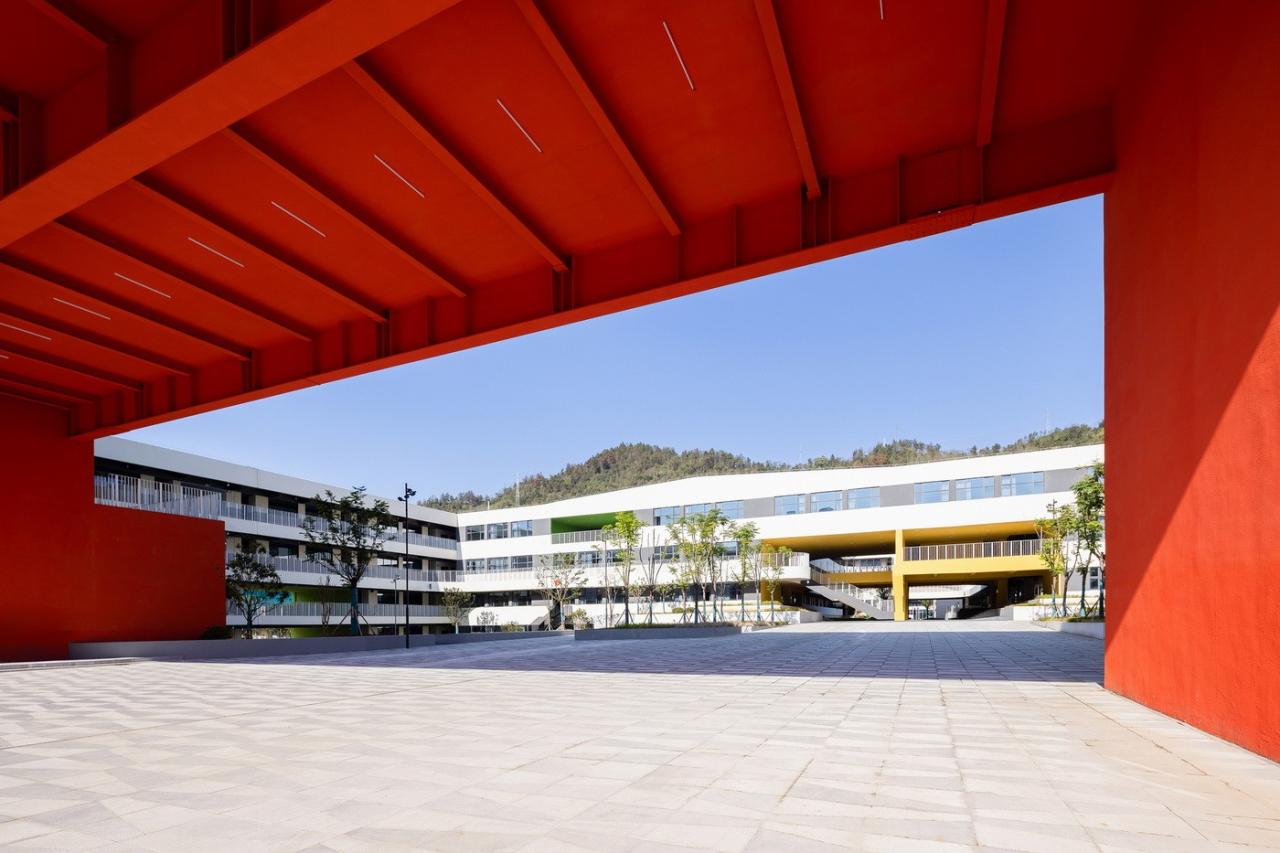 BIM建筑|南山五福堂高级中学 / 小写建筑 BIM建筑|南山五福堂高级中学 / 小写建筑