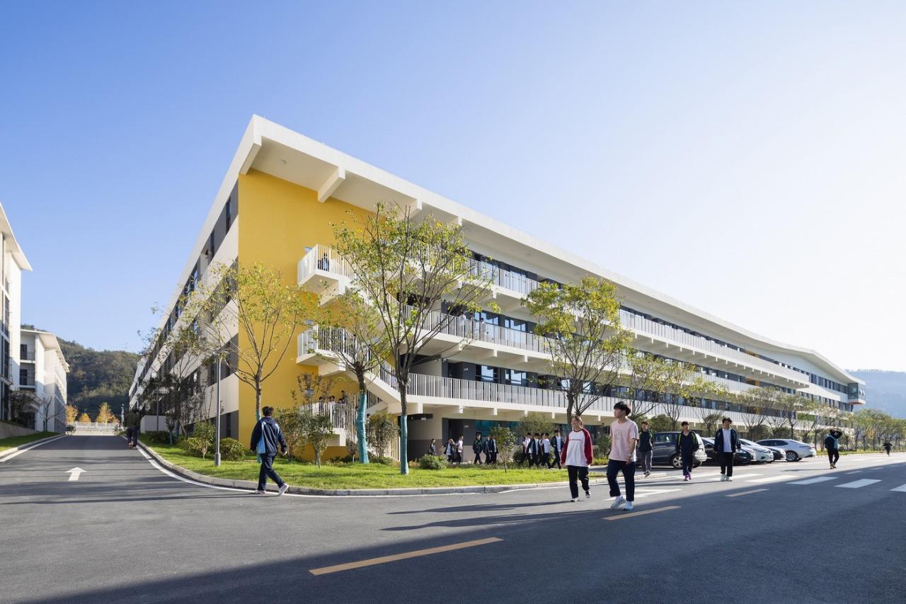 BIM建筑|南山五福堂高级中学 / 小写建筑 BIM建筑|南山五福堂高级中学 / 小写建筑
