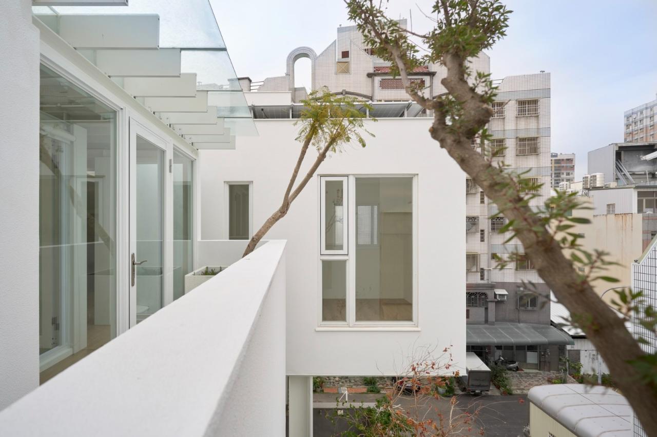 BIM建筑|山谷之家 / Soar Design Studio + Ray Architects BIM建筑|山谷之家 / Soar Design Studio + Ray Architects