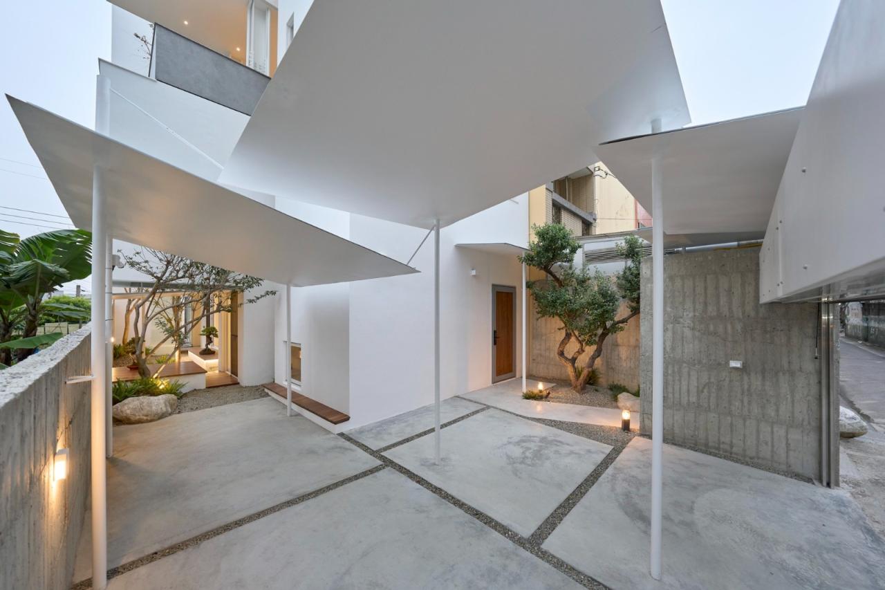 BIM建筑|山谷之家 / Soar Design Studio + Ray Architects BIM建筑|山谷之家 / Soar Design Studio + Ray Architects