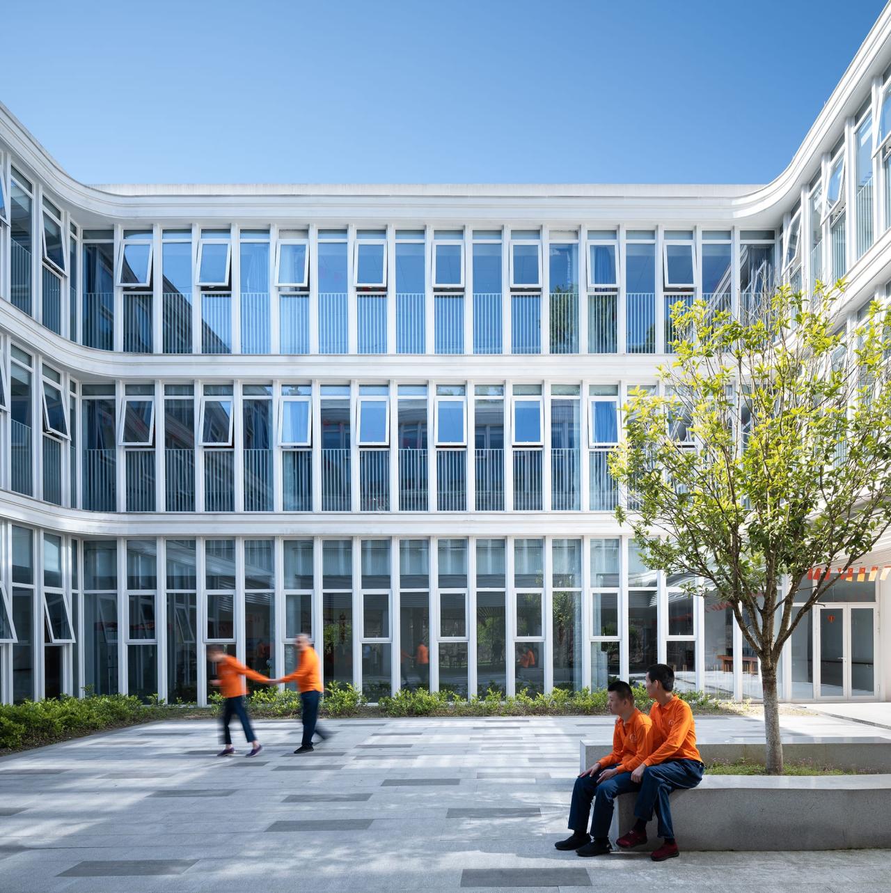 BIM建筑|山水疗愈,身心宜居:杭州市第一社会福利院 / 浙江大学建筑设计研究院 BIM建筑|山水疗愈,身心宜居:杭州市第一社会福利院 / 浙江大学建筑设计研究院