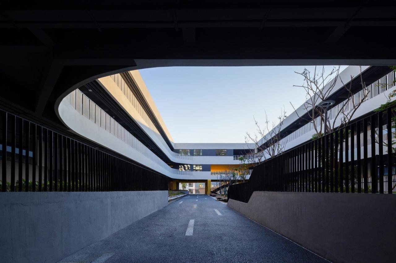 BIM建筑|南山五福堂高级中学 / 小写建筑 BIM建筑|南山五福堂高级中学 / 小写建筑