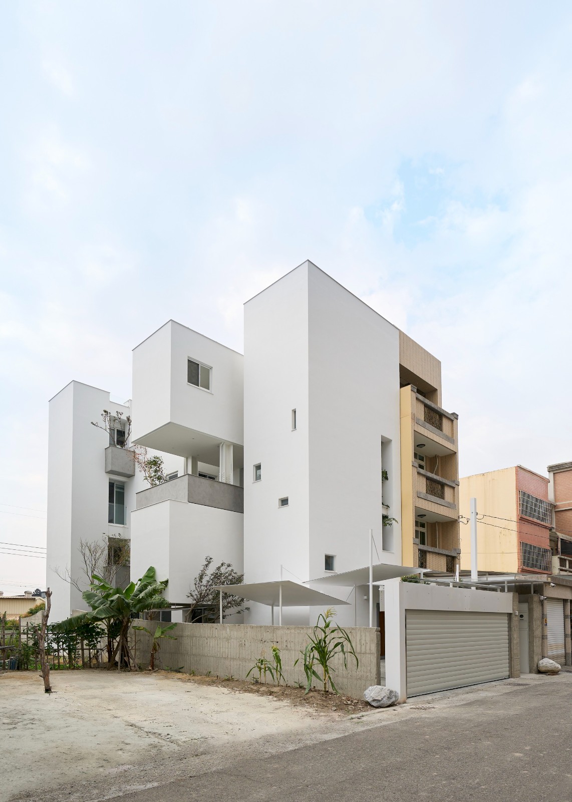 BIM建筑|山谷之家 / Soar Design Studio + Ray Architects BIM建筑|山谷之家 / Soar Design Studio + Ray Architects