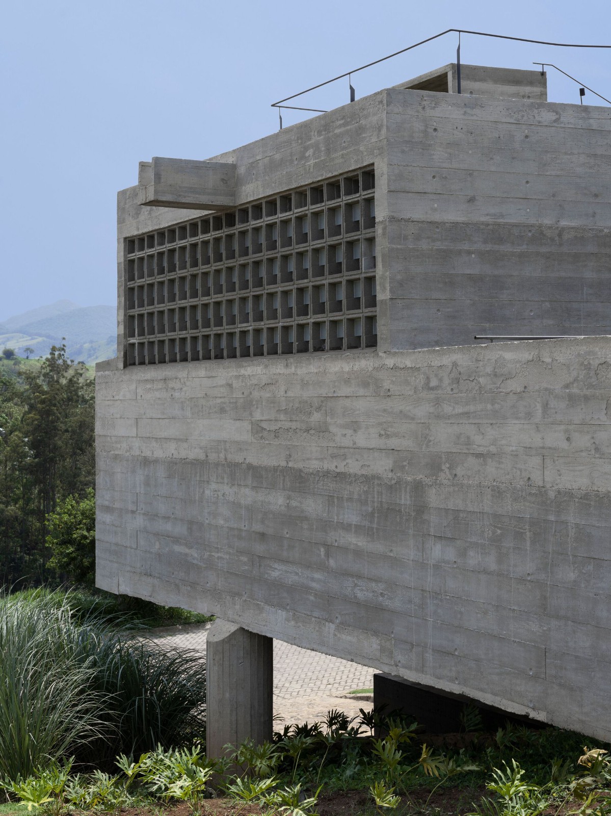 BIM建筑|若阿诺波利斯小屋 / Vão BIM建筑|若阿诺波利斯小屋 / Vão