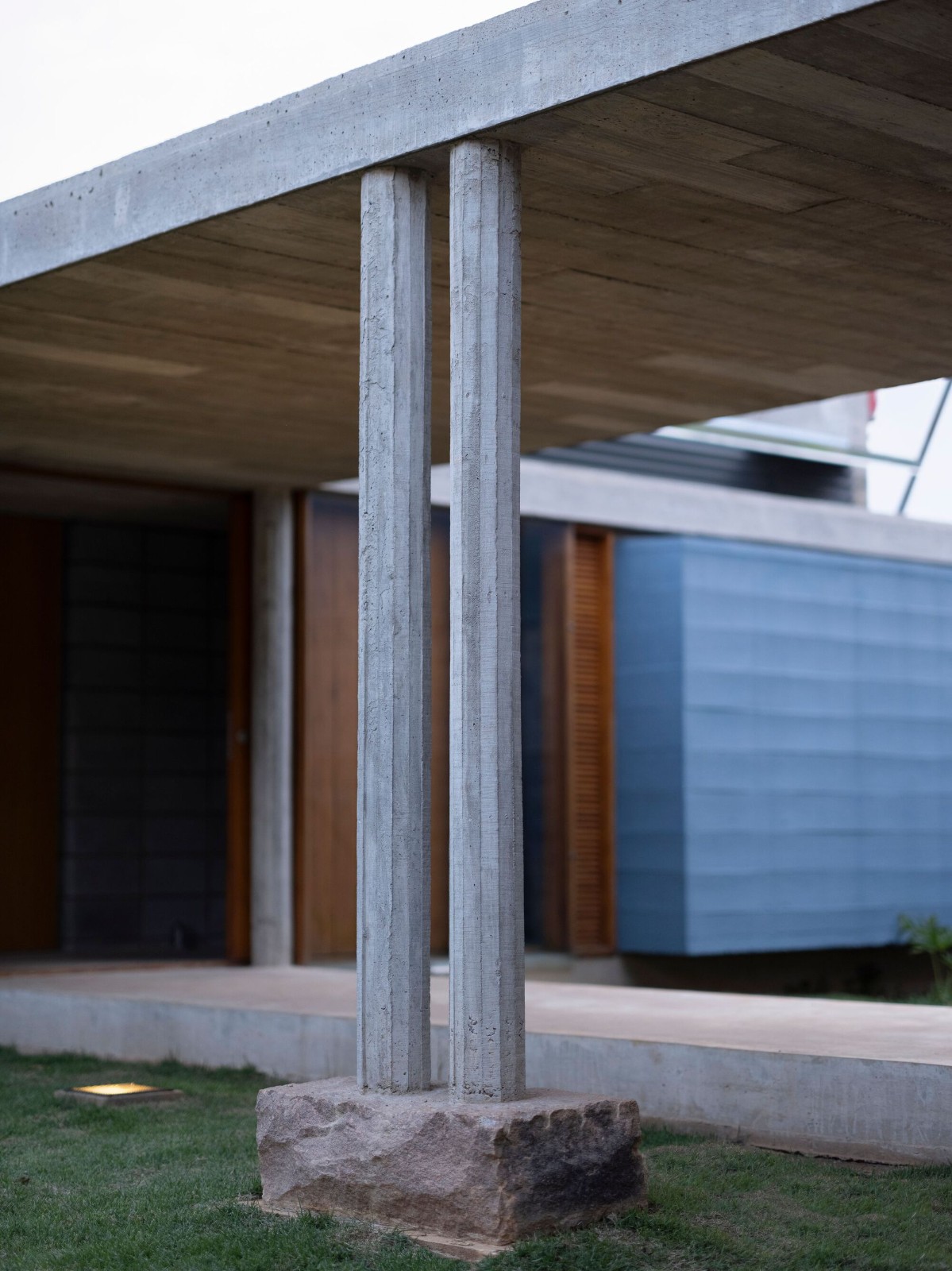 BIM建筑|若阿诺波利斯小屋 / Vão BIM建筑|若阿诺波利斯小屋 / Vão