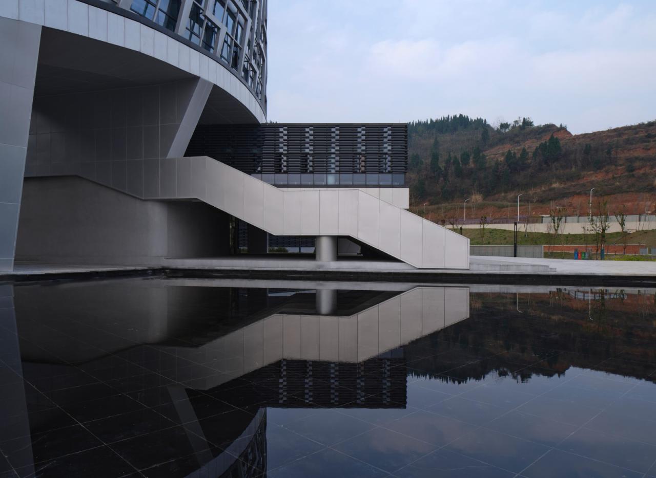 BIM建筑|重庆电力高等专科学校图书馆 / 天津大学设计总院·顾志宏工作室 BIM建筑|重庆电力高等专科学校图书馆 / 天津大学设计总院·顾志宏工作室