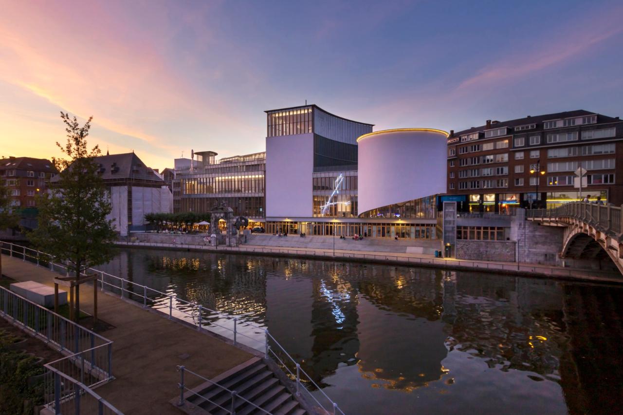BIM建筑|那慕尔省文化之家 / Philippe Samyn and Partners BIM建筑|那慕尔省文化之家 / Philippe Samyn and Partners