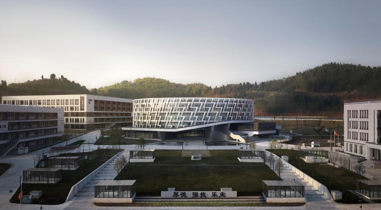 BIM建筑|重庆电力高等专科学校图书馆 / 天津大学设计总院·顾志宏工作室 BIM建筑|重庆电力高等专科学校图书馆 / 天津大学设计总院·顾志宏工作室