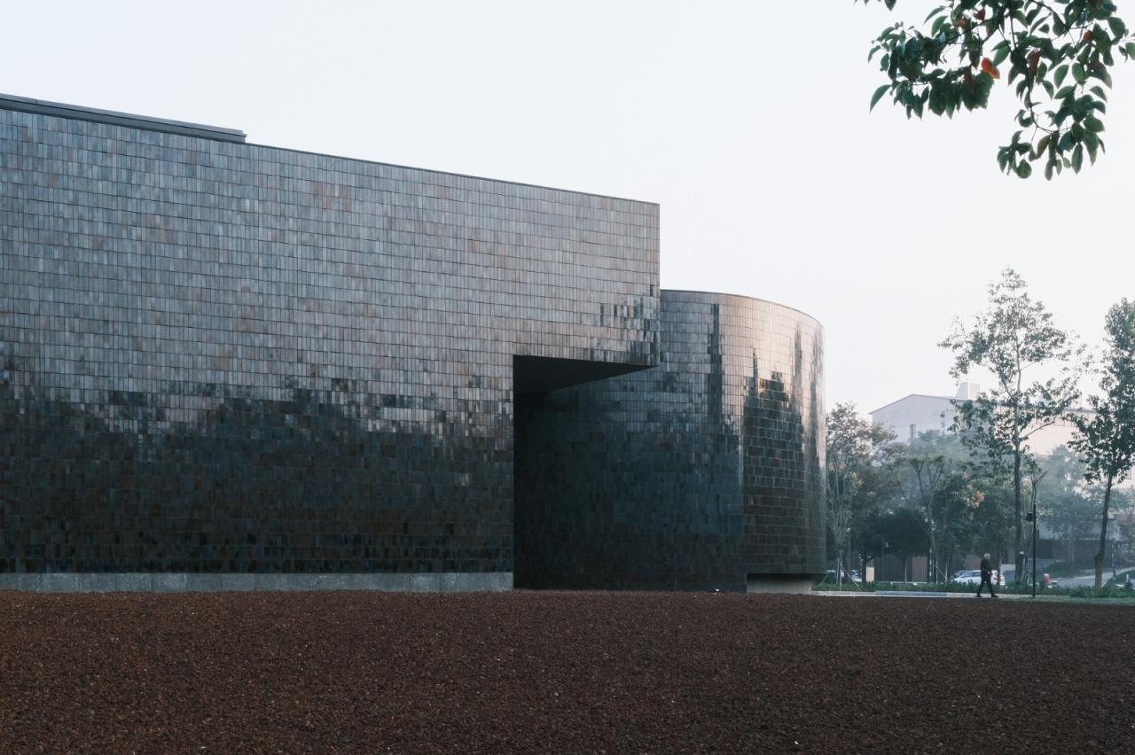 BIM建筑|“釉”织新旧,黄龙山·紫砂矿源展示馆 / 东南大学建筑学院+旭可建筑 BIM建筑|“釉”织新旧,黄龙山·紫砂矿源展示馆 / 东南大学建筑学院+旭可建筑