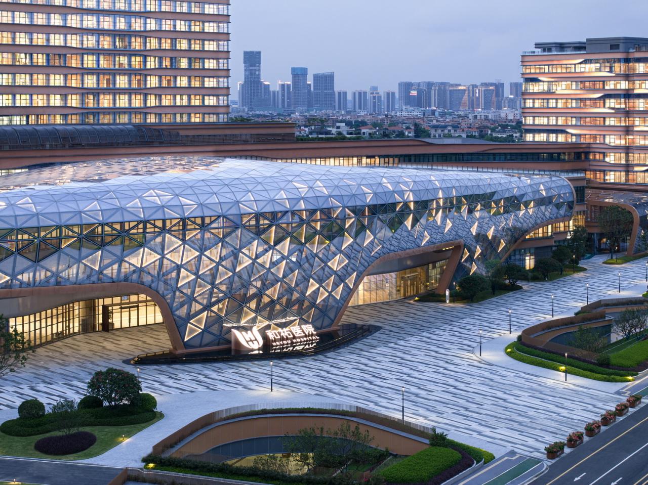 BIM建筑|美的·和祐医院-投资百亿的全球最美花园式医院 / 英国杰典国际建筑 BIM建筑|美的·和祐医院-投资百亿的全球最美花园式医院 / 英国杰典国际建筑