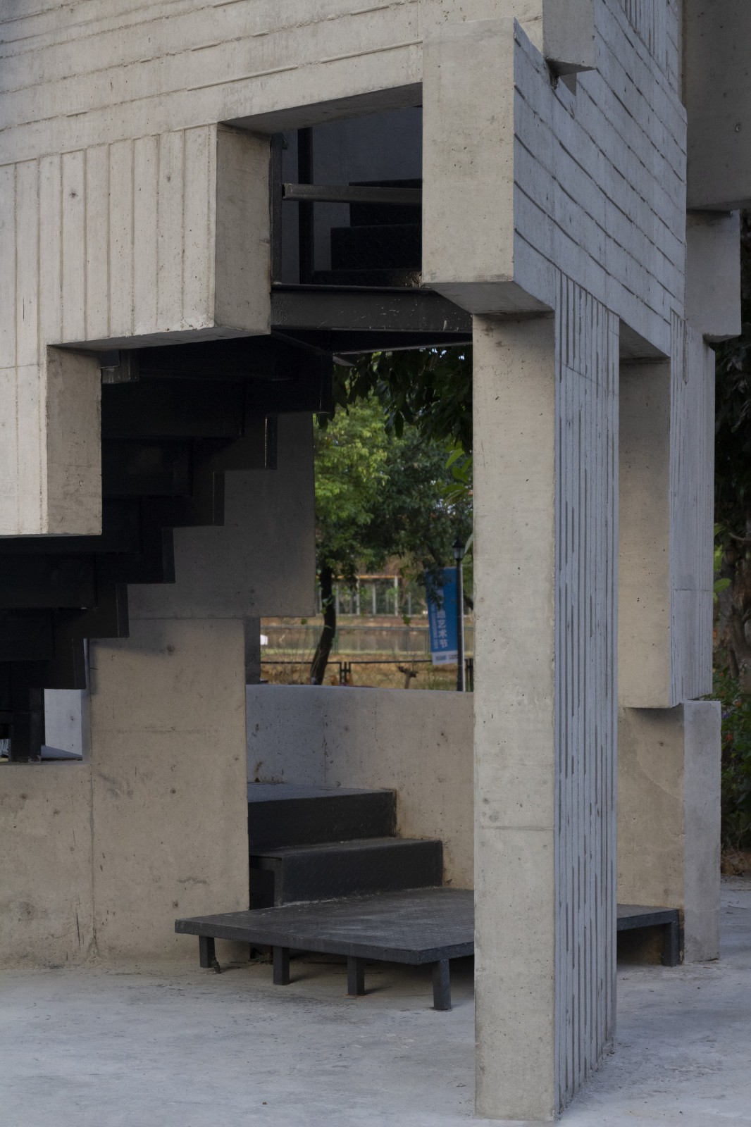 BIM建筑|繁茂的遗迹,垂直自然塔 / 合造社 BIM建筑|繁茂的遗迹,垂直自然塔 / 合造社