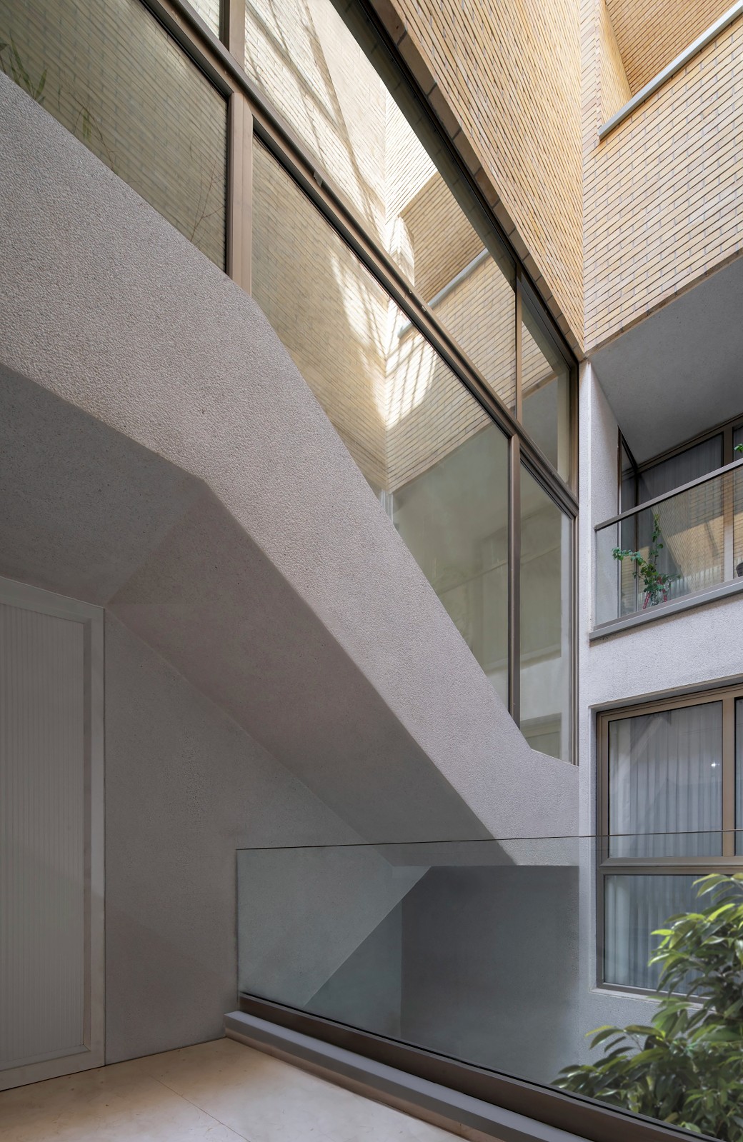 BIM建筑|2 IVANs, 2 HOUSEs / HAMAAN Studio BIM建筑|2 IVANs, 2 HOUSEs / HAMAAN Studio