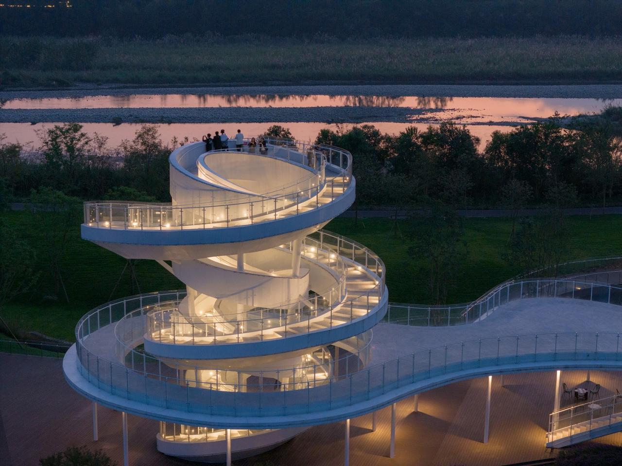 BIM建筑|凫岛 · 鲁家滩湿地公园商业服务中心 / MUDA 慕达建筑 BIM建筑|凫岛 · 鲁家滩湿地公园商业服务中心 / MUDA 慕达建筑