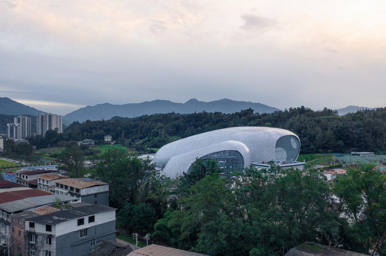 BIM建筑|四川雅安熊猫演艺中心 / 朱小地工作室 BIM建筑|四川雅安熊猫演艺中心 / 朱小地工作室