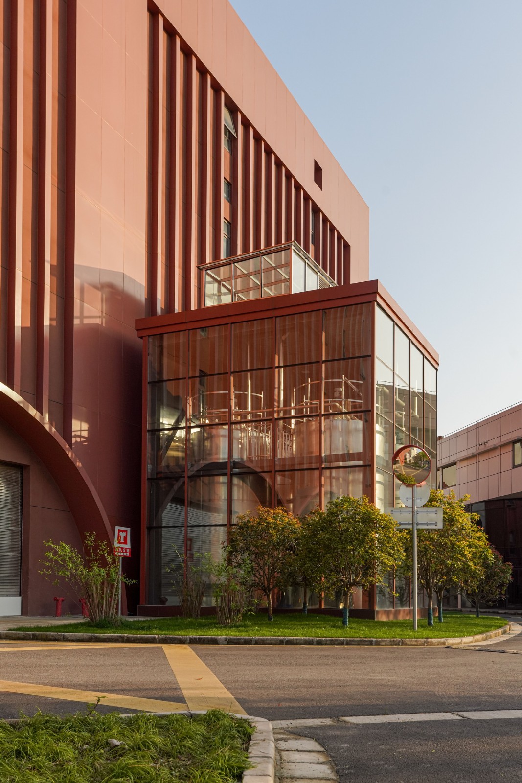 BIM建筑|工业上楼与智造空间:市区工业的精细化城市更新 ——上海百诺巧克力梦工厂·博物馆 / 创霖-泽柏 BIM建筑|工业上楼与智造空间:市区工业的精细化城市更新 ——上海百诺巧克力梦工厂·博物馆 / 创霖-泽柏