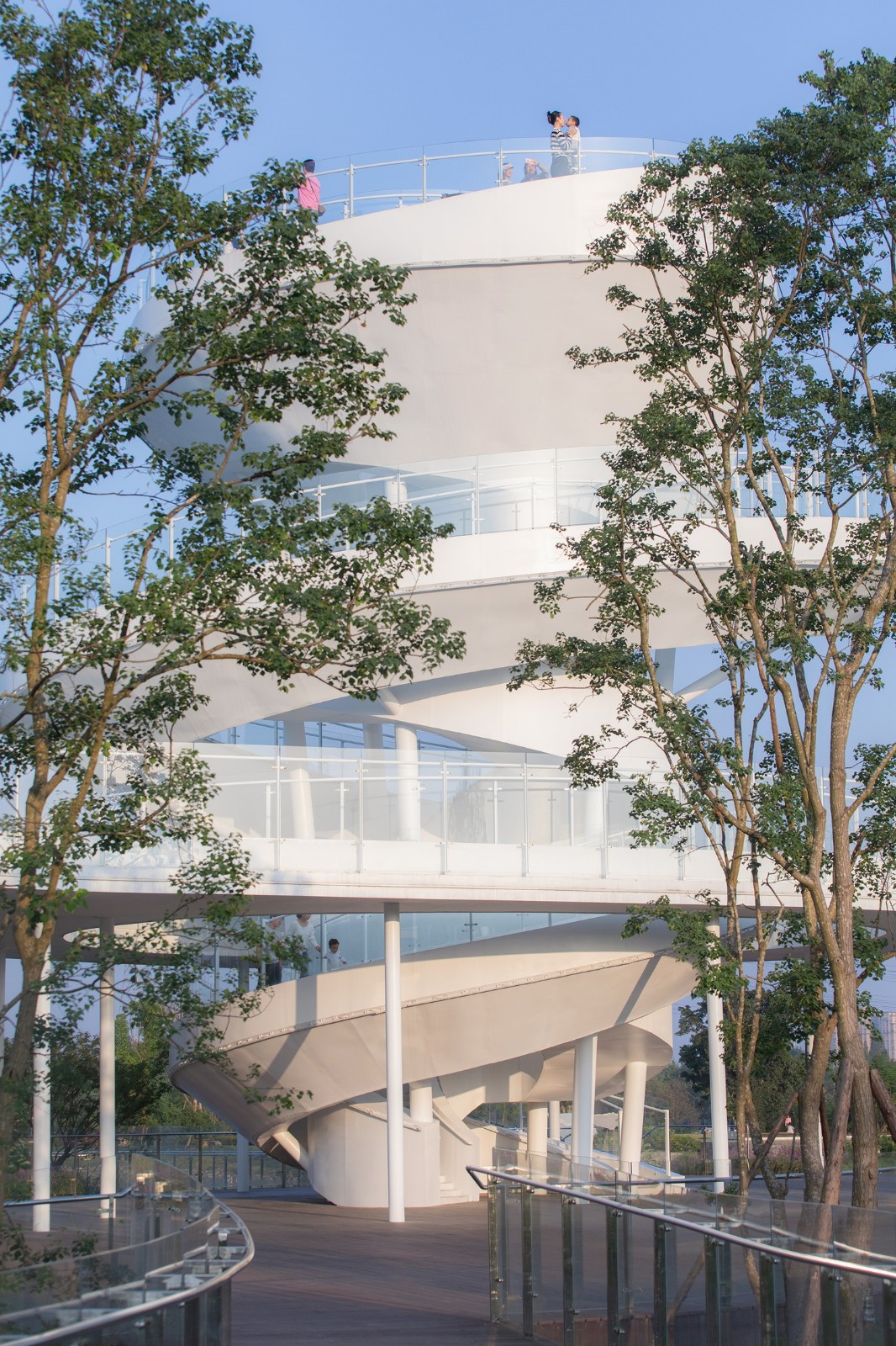 BIM建筑|凫岛 · 鲁家滩湿地公园商业服务中心 / MUDA 慕达建筑 BIM建筑|凫岛 · 鲁家滩湿地公园商业服务中心 / MUDA 慕达建筑