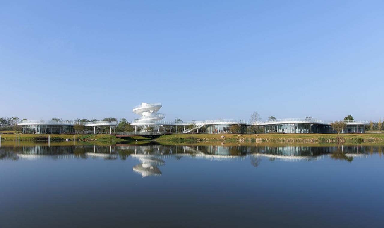 BIM建筑|凫岛 · 鲁家滩湿地公园商业服务中心 / MUDA 慕达建筑 BIM建筑|凫岛 · 鲁家滩湿地公园商业服务中心 / MUDA 慕达建筑