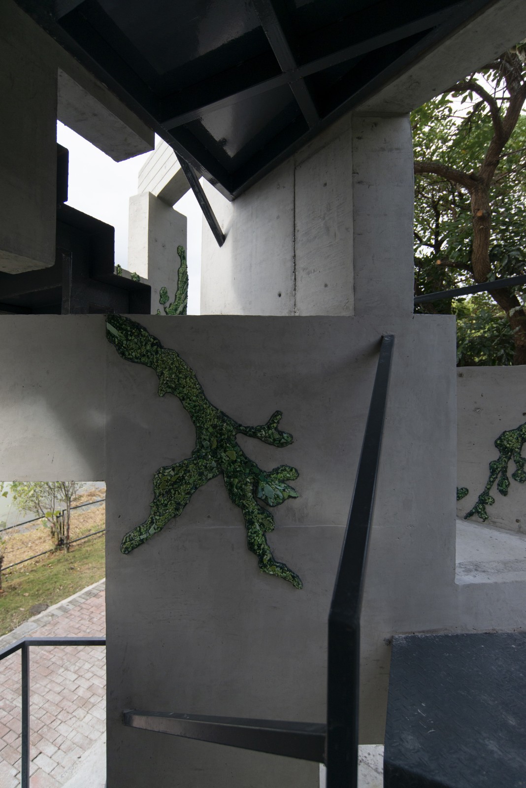 BIM建筑|繁茂的遗迹,垂直自然塔 / 合造社 BIM建筑|繁茂的遗迹,垂直自然塔 / 合造社