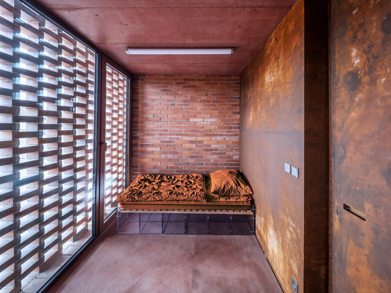 BIM建筑|帕尔杜比采 GAMPA、Sféra 建筑群与自动化工厂公共空间 / Šépka architekti BIM建筑|帕尔杜比采 GAMPA、Sféra 建筑群与自动化工厂公共空间 / Šépka architekti