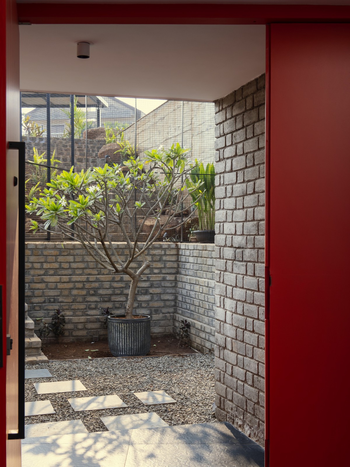 BIM建筑|斜屋 / Red Brick Studio BIM建筑|斜屋 / Red Brick Studio