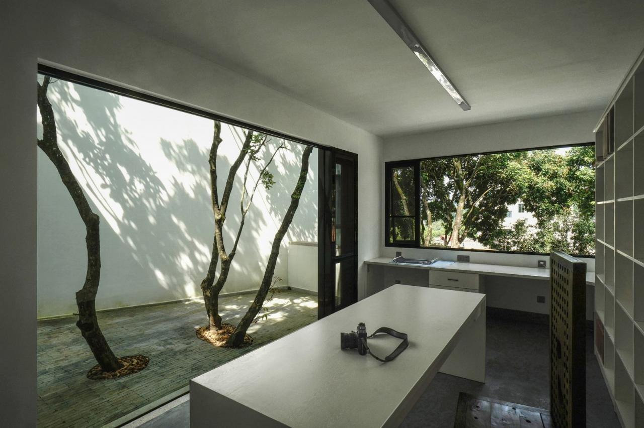 BIM建筑|龙眼树下的院子 / 在场建筑 BIM建筑|龙眼树下的院子 / 在场建筑
